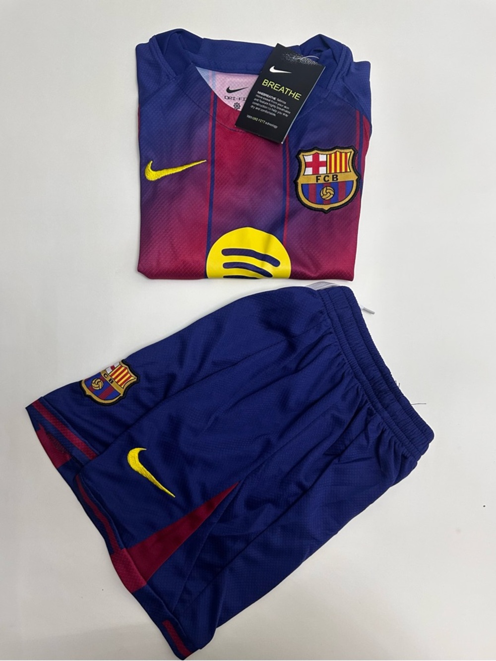 Kid’s Nike x FC Barcelona Soccer Jersey & Shorts